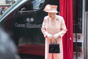 Queen Elisabeths iconic leather handbags