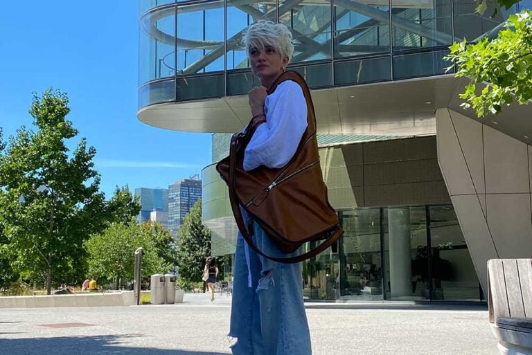 Custom Leather Shoulder Bags Benefits