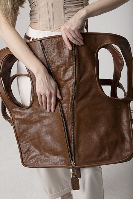 Purses for Women in NYC - Metropolitan Glamour at Your Fingertips Purses for Women in NYC - Metropolitan Glamour at Your Fingertips