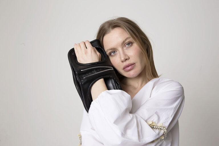 Modern Leather Wallets for Her Contemporary